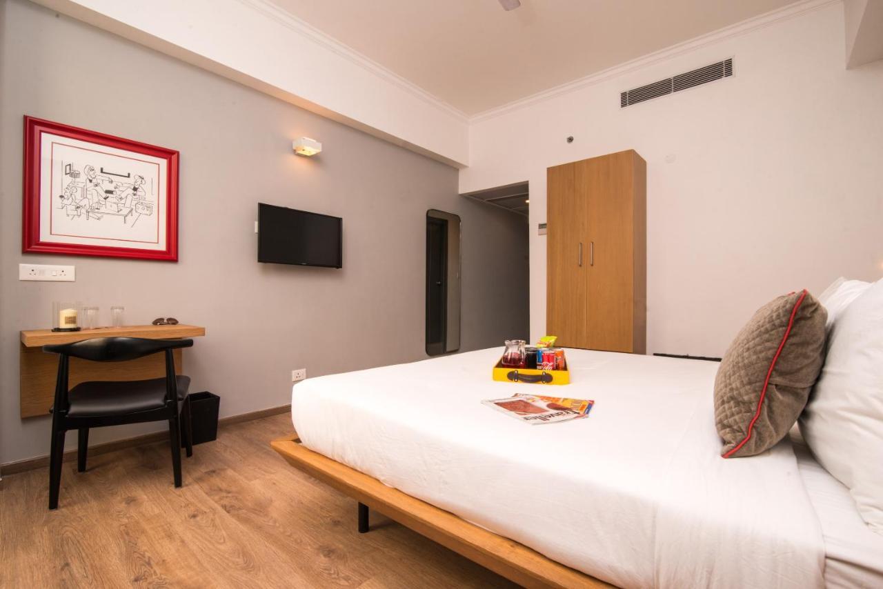 Oyo Townhouse 028 Corporate Suite ノイダ エクステリア 写真